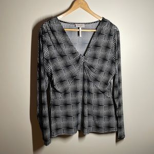 Laundry by Shelli Segal twist front neck blouse XL